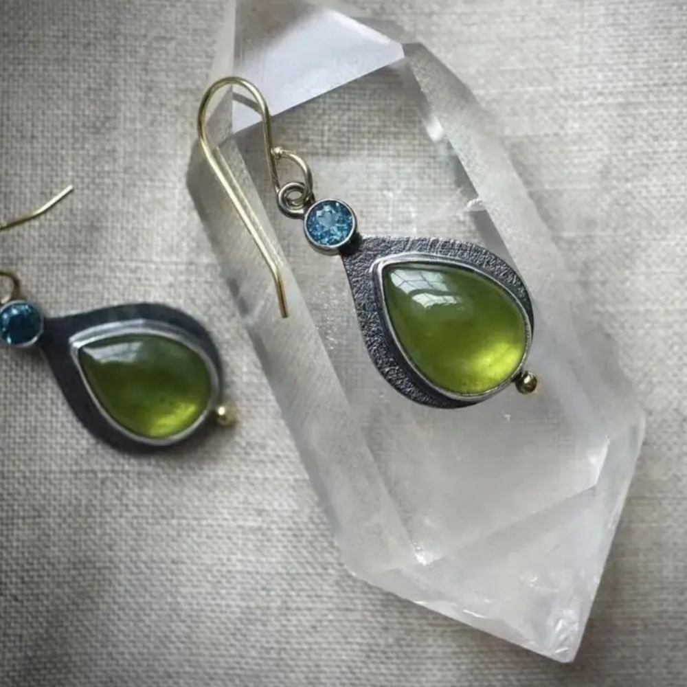 Boho-Chic Olive Green Cubic Zirconia Drop Earrings - Vintage Silvery-Plated - Picture 5 of 5
